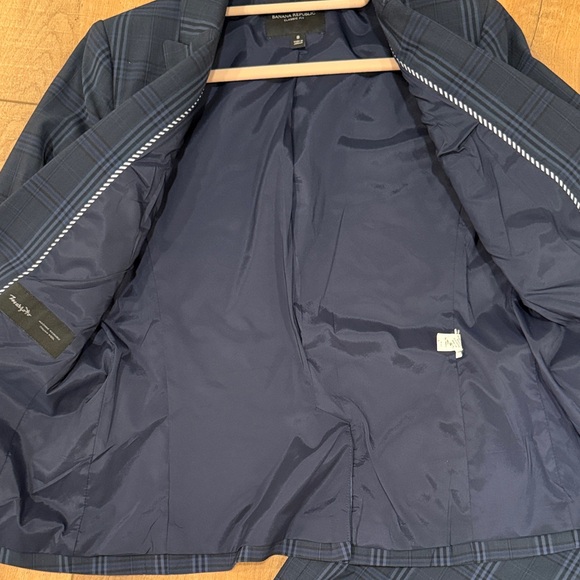 Banana Republic Dark Blue Checkered Navy Suit Washable - Picture 6 of 12